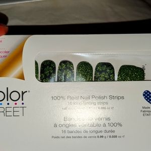 SALE MUST GO Shamrock Color Street Nail Strips